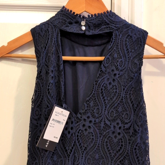 Ashley Mason Mock Neck Lace Shift Dress - XS - NAVY - Picture 4 of 4